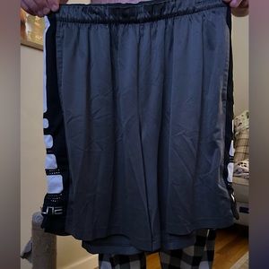 Men’s Nike basketball shorts